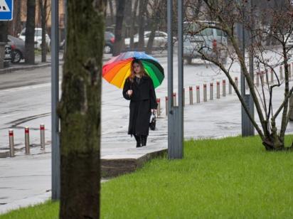 Сніг не лише в Карпатах. Синоптик дала прогноз на 19 квітня в Україні