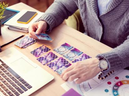 Гороскоп на 26 квітня за картами Таро: Овнам - не поспішати, Рибам - затримка