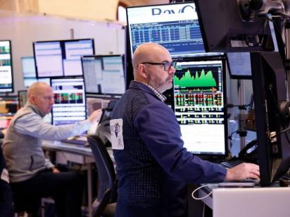 Оточення Трампа підозрюють у спекуляціях на "інсайдах" і заробітках мільйонів, - Esquire