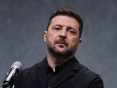 Відхід ЗСУ з Донбасу збереже Путіну від 300 тисяч до мільйона солдатів, - Зеленський