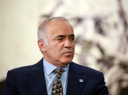 Каспаров: Якщо Путін вторгнеться в Латвію чи Литву, НАТО не воюватиме