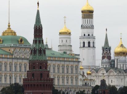 У Росії готуються до бунтів: Кремль посилює репресивний апарат і урізає соціалку