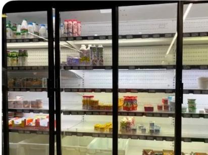Порожні полиці в магазинах налякали киян: чи варто запасатися продуктами
