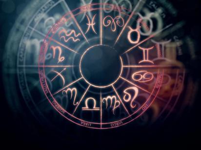 Трьом знакам Зодіаку ось-ось стане легше дихати: Всесвіт віддасть боржок