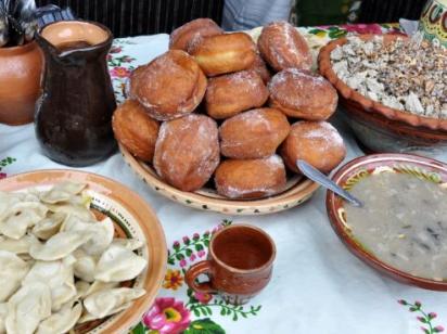 Різдвяний стіл: скільки коштує приготувати 12 страв та як зекономити на святковому меню