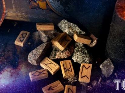 Рунічний гороскоп на 15–21 грудня 2025 року: Левам — сила волі, Терезам — баланс, Рибам — внутрішня тиша