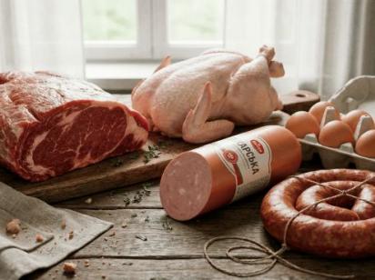 Різдвяний кошик-2025: як змінилися ціни на м’ясо та яйця перед святами