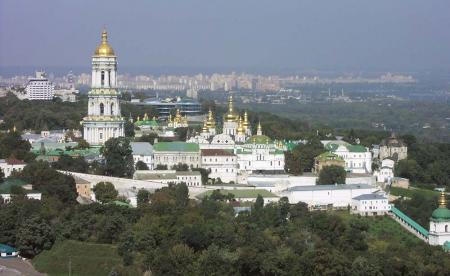 Церковь получила Киево-Печерскую лавру в полное пользование