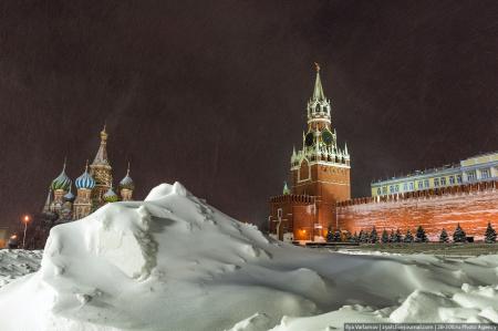 Снежный апокалипсис в РФ: Москву будет засыпать еще минимум неделю