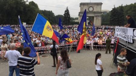 В Молдове проходит антиправительственный митинг