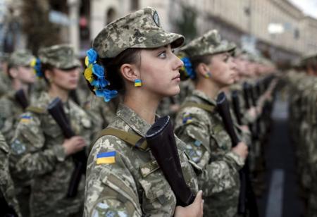 Мужчины и женщины в армии: Рада изменяет закон о воинской обязанности