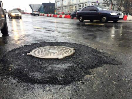Где находятся самые плохие дороги в Киеве и как их будут ремонтировать