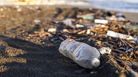 Ученые изобрели новый способ утилизации пластика