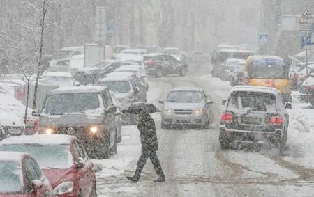К концу недели в Украине обещают мороз, гололед и мокрый снег