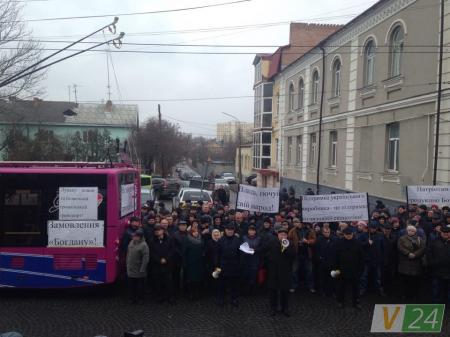 Луцкий электротранс объяснил, почему покупать «Богданы» нереально дорого