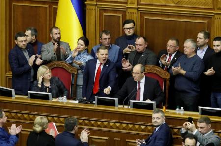 Петиция о сокращении депутатов Рады набрала необходимое количество голосов