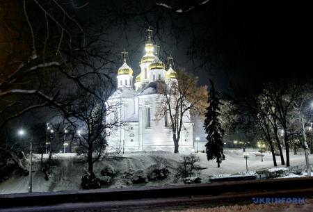 В Чернигове по-новому подсветили казацкую Екатерининскую церковь