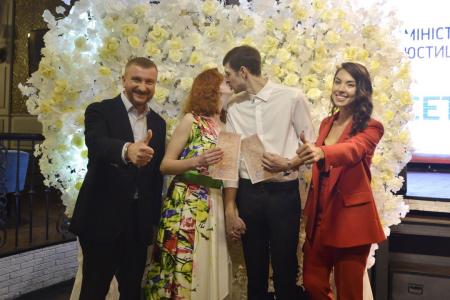 Киевляне смогут жениться круглосуточно