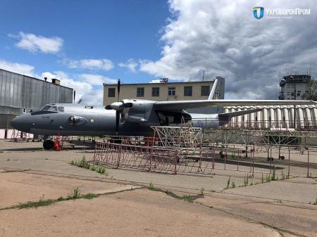 На столичном заводе за неделю восстановили АН-26 для ВСУ