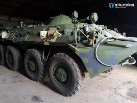 Киевский бронетанковый досрочно отремонтировал БТРы для армии