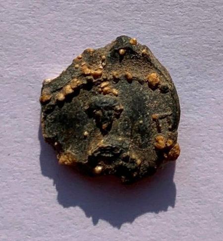 У Меджибізькому замку археологи знайшли дві князівські печатки ХІІ століття