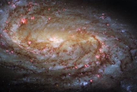 Hubble показав спіральну галактику в сузір'ї Лева