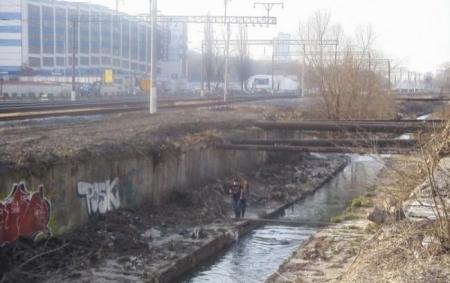 В Киеве пытаются спасти реку Лыбедь: что предлагают волонтеры