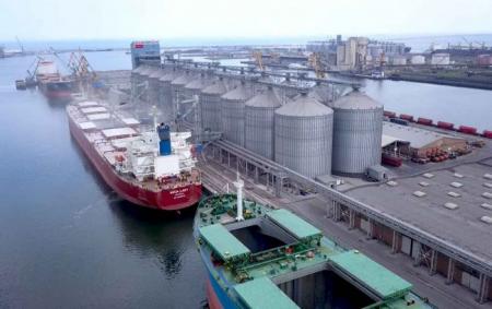 Румунія допоможе Україні експортувати зерно через свої порти, - глава МЗС