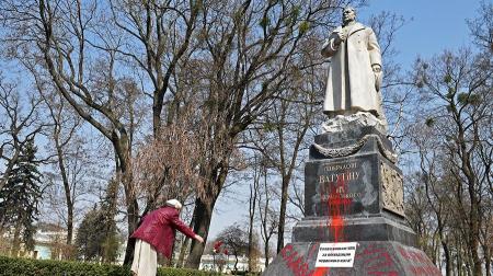 Дробович объяснил, почему памятник Ватутину в Киеве не декоммунизируют