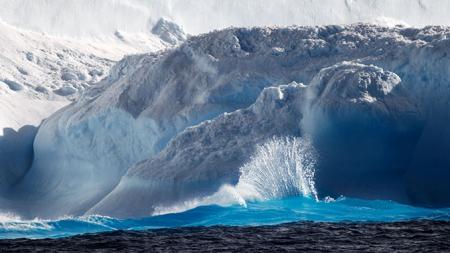 В Антарктиде может отколоться айсберг, как два Нью-Йорка