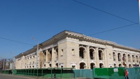 Гостиный двор в Киеве суд вернул государству