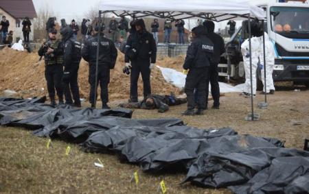 У Київській області виявили 8 братських могил мирних жителів
