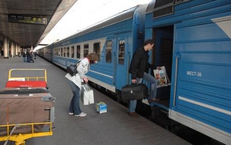 В Укрзализныце рассказали, когда возобновят продажу билетов на декабрьские поезда