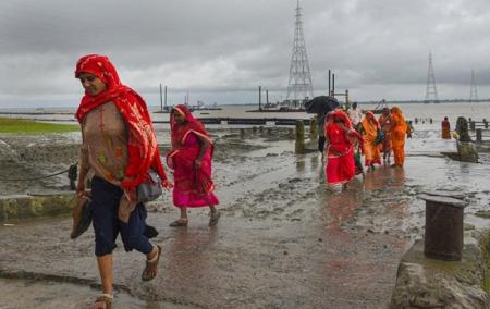 Число жертв циклона «Бульбуль» в Бангладеш растет 