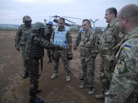 Украинских миротворцев отправили в Африку без прививок от опасных инфекций