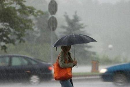 В Украине везде дождь, местами град и шквалы