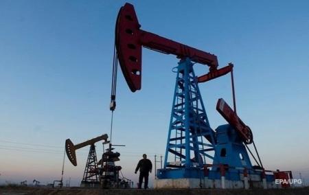 Саудовская Аравия снизила цены на нефть до рекордного за 20 лет минимума