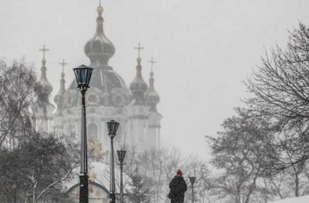 Ледяные дожди и снежные бураны: синоптик рассказал, какой будет зима в Украине