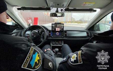 Поліцейські «фантоми» на дорогах України