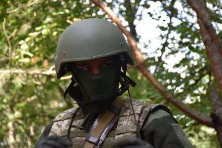 Минобороны испытало новую экипировку для украинских военных 