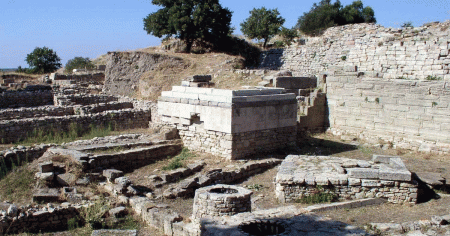 В Греции нашли руины города, основанного троянцами