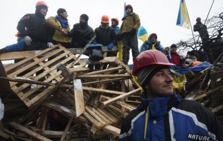 Совет Майдана постановил частично разблокировать улицу Грушевского