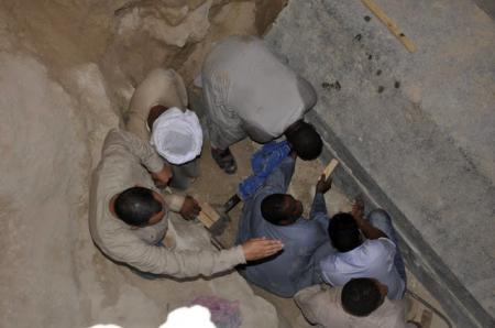 В Египте открыли 30-тонный саркофаг IV века до нашей эры