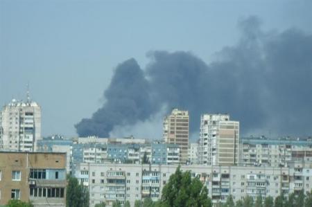 В Макеевке сгорел лакокрасочный завод