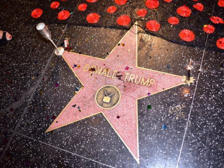 Звезду Трампа уберут с Голливудской аллеи славы