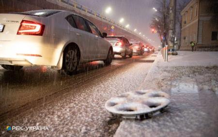 На Україну насувається негода: можливі знеструмлення та проблеми на дорогах