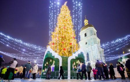 Підтримка перенесення святкування Різдва потроху зростає: скільки українців схвалюють ідею