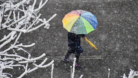 Погода на выходные: В Украине дожди и мокрый снег