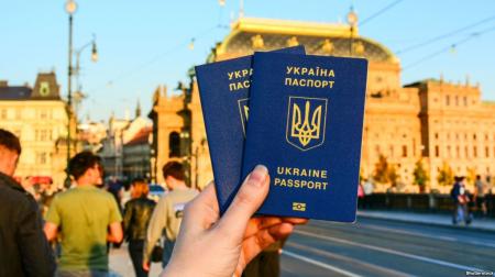 За 10 лет количество безвизовых стран для украинцев выросло в 2,5 раза