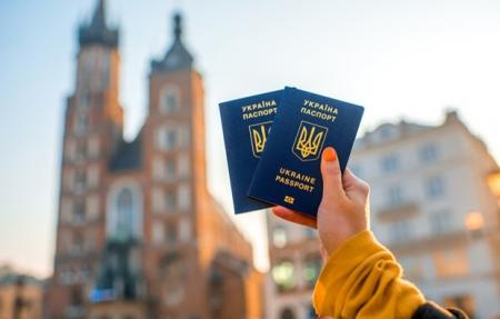 Загранпаспорта и ID-карты подорожают с 1 июля
